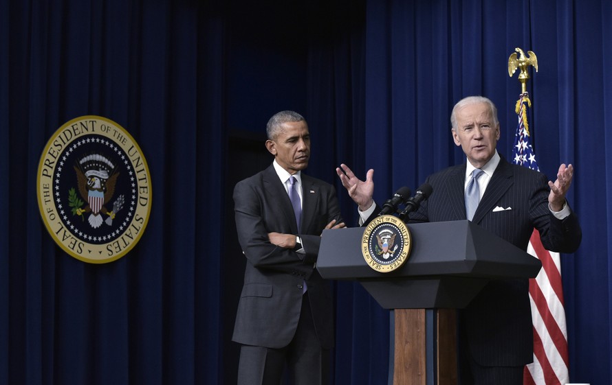Tổng thống Mỹ Joe Biden và cựu Tổng thống Obama. Ảnh: NBC News.