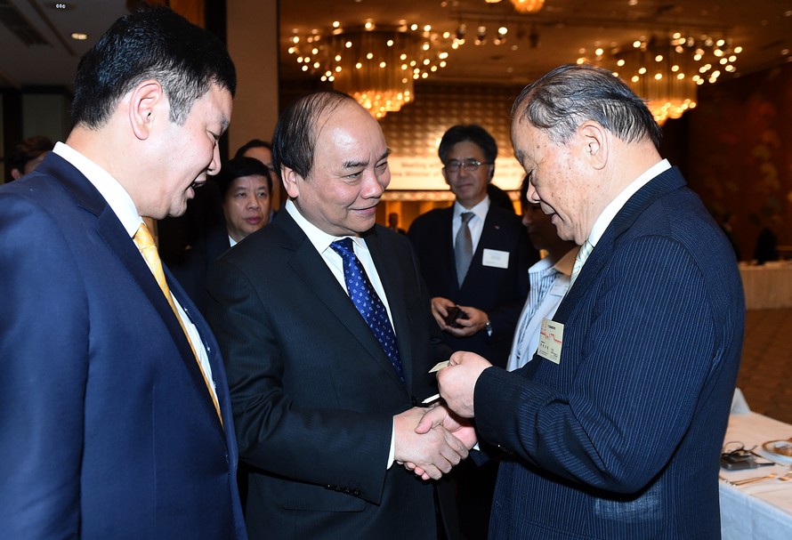 Thủ tướng trao đổi trực tiếp với đại diện các doanh nghiệp CNTT tại Nhật Bản 