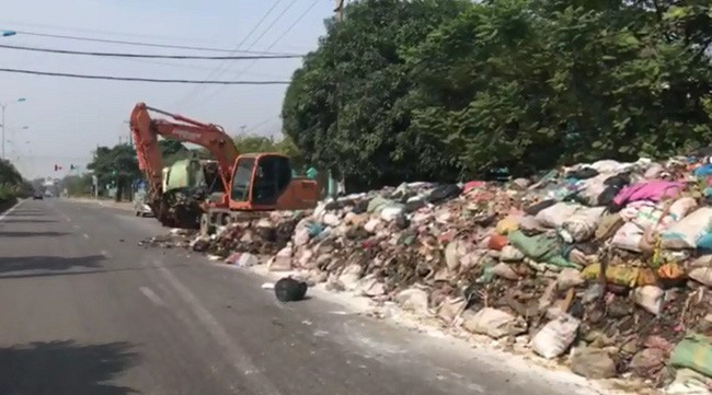 Hà Nội: Giải tỏa 7.000 tấn rác tồn đọng tại Sơn Tây, Ba Vì