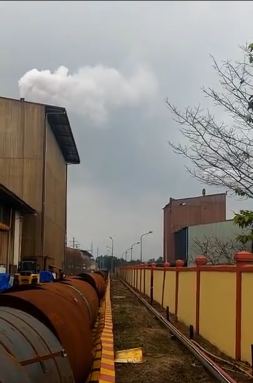 Nhà máy Tôn Hoa Sen Phú Mỹ xả khí thải nguy hại ra môi trường