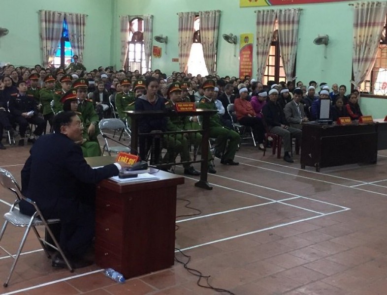 Bị Cáo Nguyễn Thị Thảo tại phiên tòa sơ thầm.