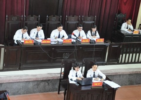 HĐXX công bố lời khai của ông Trương Quý Dương và ông Trần Văn Thắng.