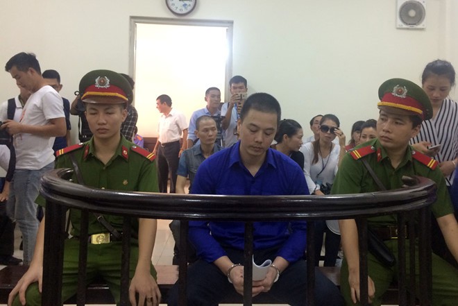 Cao Mạnh Hùng tại phiên xét xử sơ thẩm