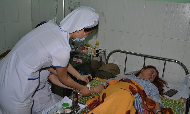 Cô giáo Mai đã được chuyển ra Bệnh viện Đa khoa Đà Nẵng điều trị. Ảnh: TT