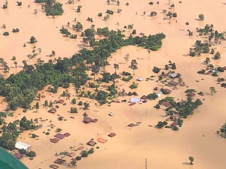 Đập thủy điện Xe Pian-Xe Namnoy bị vỡ gây ngập lụt ở ở tỉnh Attapeu, đông nam Lào. 