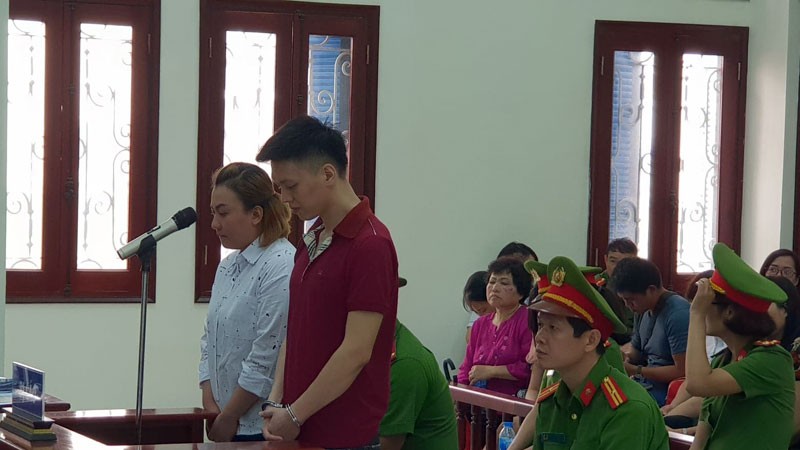Bị cáo Nam và Trinh tại tòa. Ảnh: VietNamNet