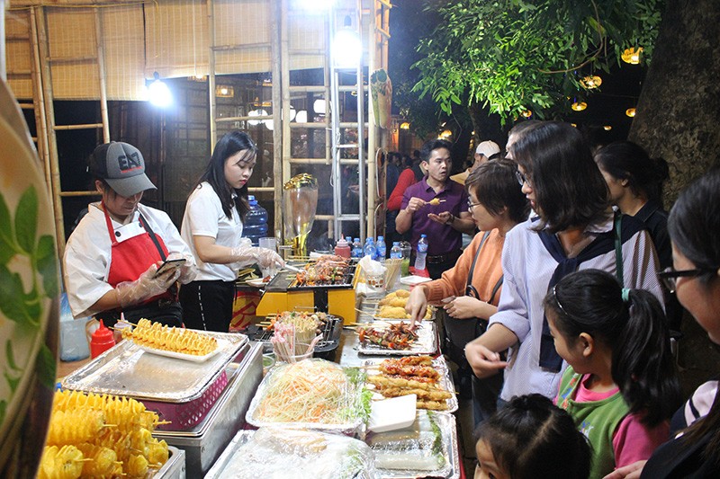 Lễ hội văn hoá ẩm thực Hà Nội 2018 thu hút gần 8 vạn người dân và du khách