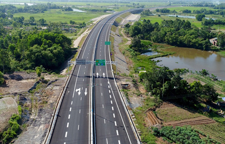 Cao tốc Đà Nẵng - Quảng Ngãi sẽ kết nối vào cao tốc Bắc - Nam được xây dựng trong thời gian tới.