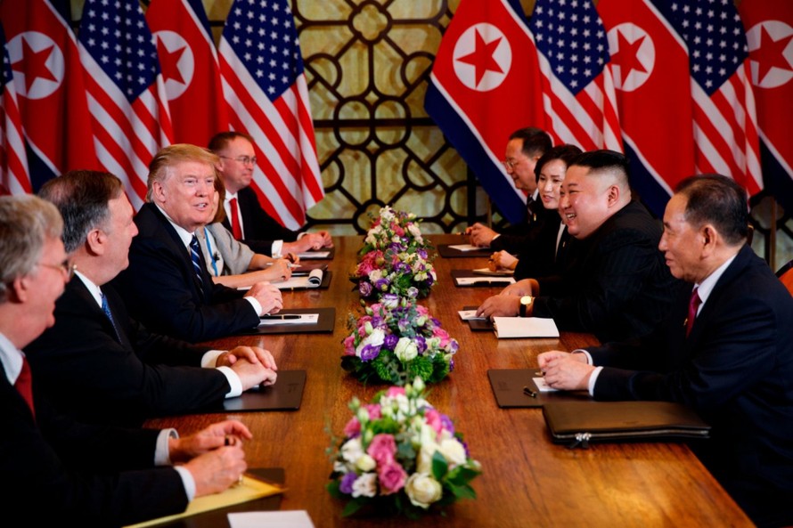  Hai phái đoàn họp tại hội nghị thượng đỉnh Mỹ - Triều lần 2 (Ảnh: AP)