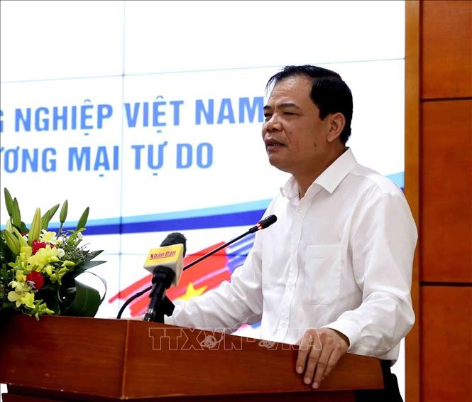 Bộ trưởng Bộ Nông nghiệp và Phát triển nông thôn Nguyễn Xuân Cường phát biểu. Ảnh: Vũ Sinh/TTXVN