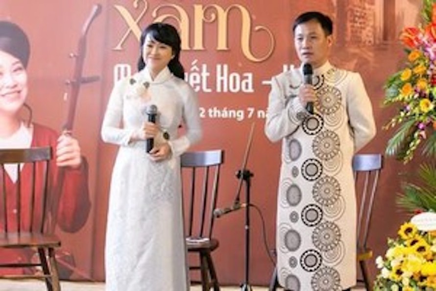 Truyền nhân của nghệ nhân Hà Thị Cầu ra mắt album xẩm đầu tay