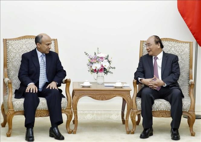 Thủ tướng Nguyễn Xuân Phúc tiếp Ngài Saud F.M Al Suwelim, Đại sứ Vương quốc Saudi Arabia tại Việt Nam. Ảnh: Thống Nhất/TTXVN