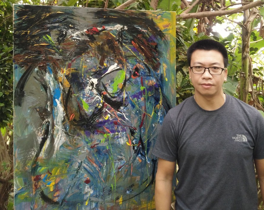 Những tác phẩm của hoạ sĩ Nguyễn Hiển mang đến cảm giác lạ lùng giữa những thái cực khác nhau 