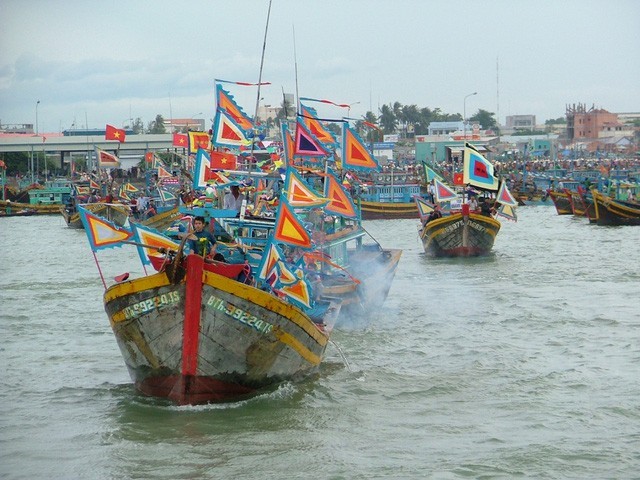 Lễ hội Cầu ngư ở vạn Thủy Tú. Ảnh: Bảo tàng Bình Thuận
