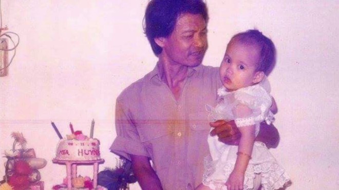 Nhạc sĩ Triều Dâng thời trẻ và con gái Sa Huỳnh.