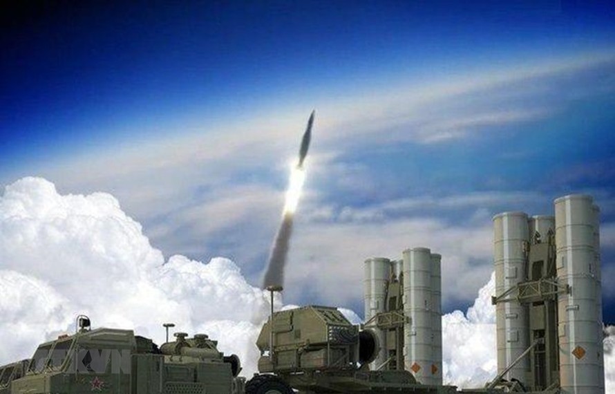 Hệ thống tên lửa phòng không thế hệ mới S-500 của Nga. (Ảnh: Ed News/TTXVN)
