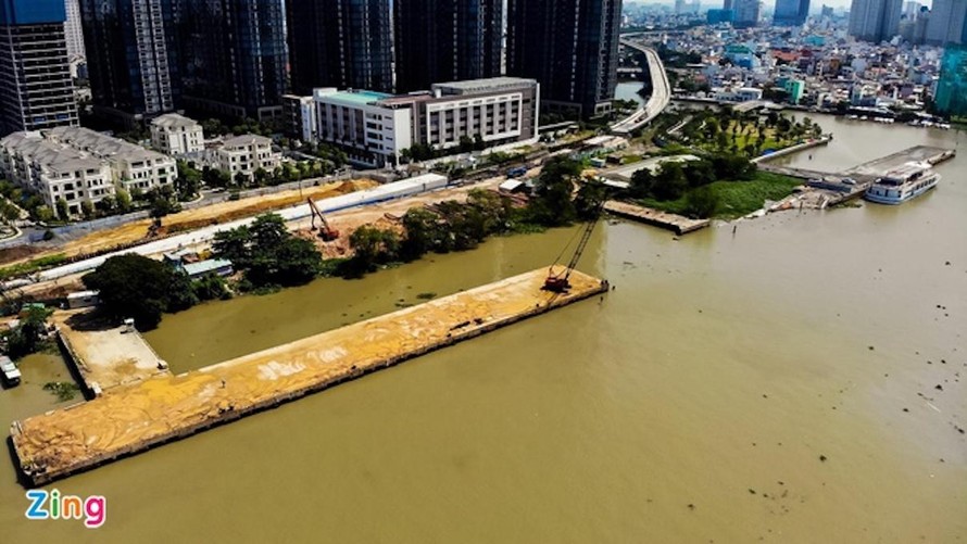 Sông Sài Gòn đứng trước nguy cơ ô nhiễm bởi đô thị hóa và biến đổi khí hậu. 