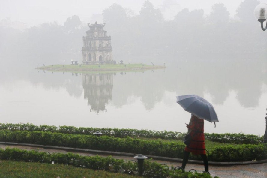 Theo dự báo, từ đêm 3/3 đến 13/3 nhiều khu vực trên phạm vi cả nước, trong đó có thủ đô Hà Nội có mưa nhỏ, mưa phùn.(Ảnh minh họa)