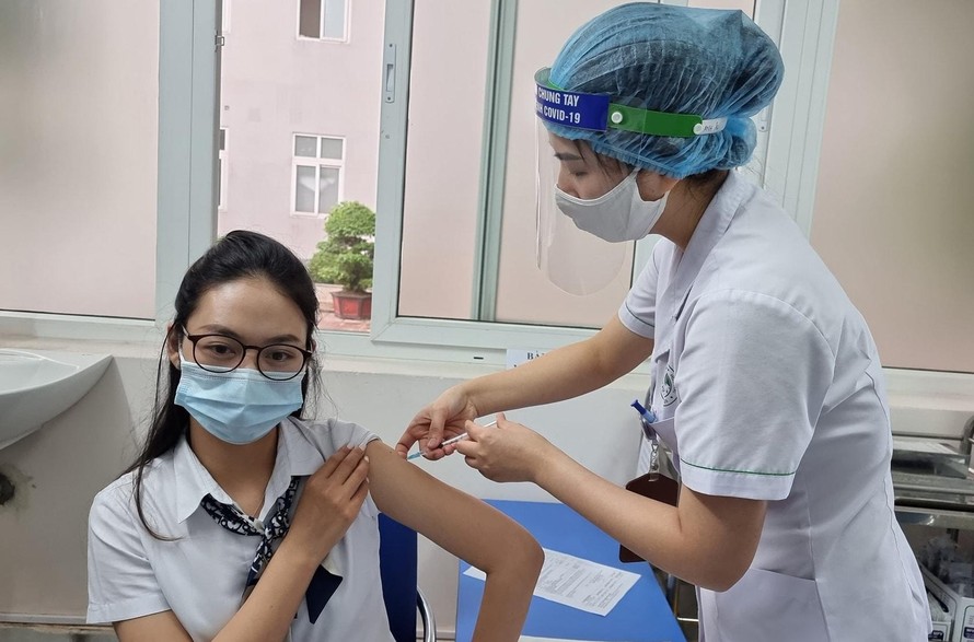 Phân bổ khẩn trương, bảo đảm tiêm phủ mũi 1 vaccine COVID-19