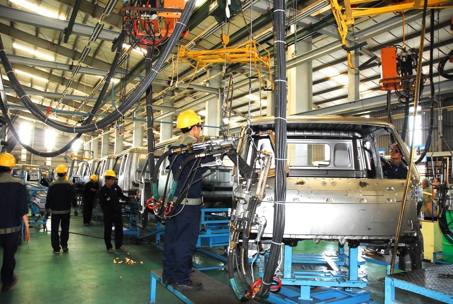 Sản xuất công nghiệp phục hồi mạnh trong tháng 10/2021