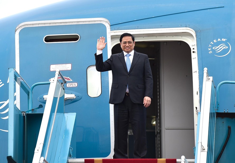 Thủ tướng Chính phủ Phạm Minh Chính và đoàn đại biểu cấp cao Việt Nam rời Hà Nội, lên đường thăm chính thức Nhật Bản theo lời mời của Thủ tướng Nhật Bản Kishida Fumio. 