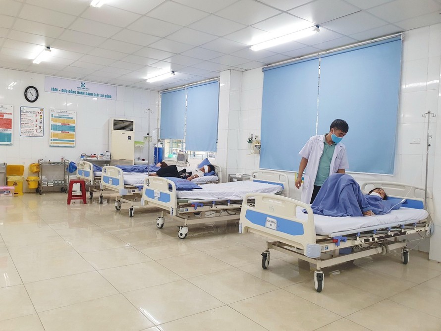 Điều tra làm rõ vụ việc nhiều người nhập viện nghi do ngộ độc thực phẩm ở Đà Nẵng 