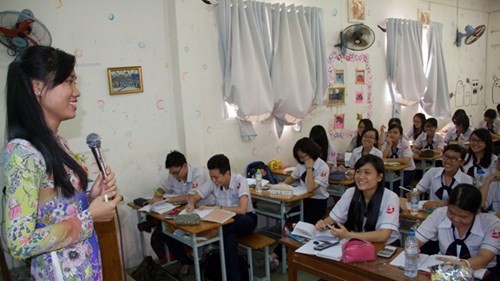 Nhiều trường THPT phải thay đổi lại thời khóa biểu, chương trình học để thích nghi với phương án thi THPT quốc gia 2017. Ảnh: Tiền Phong.