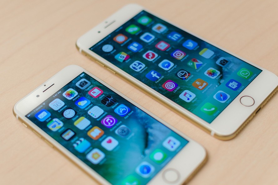 Người Việt dùng 104 ngày lương để mua iPhone 7 bản đắt nhất