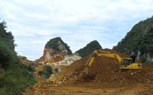 Một mỏ đá tại huyện Quỳ Hợp (Nghệ An). Ảnh minh họa.