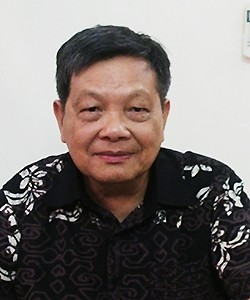 GS. TS Phạm Hồng Giang. 