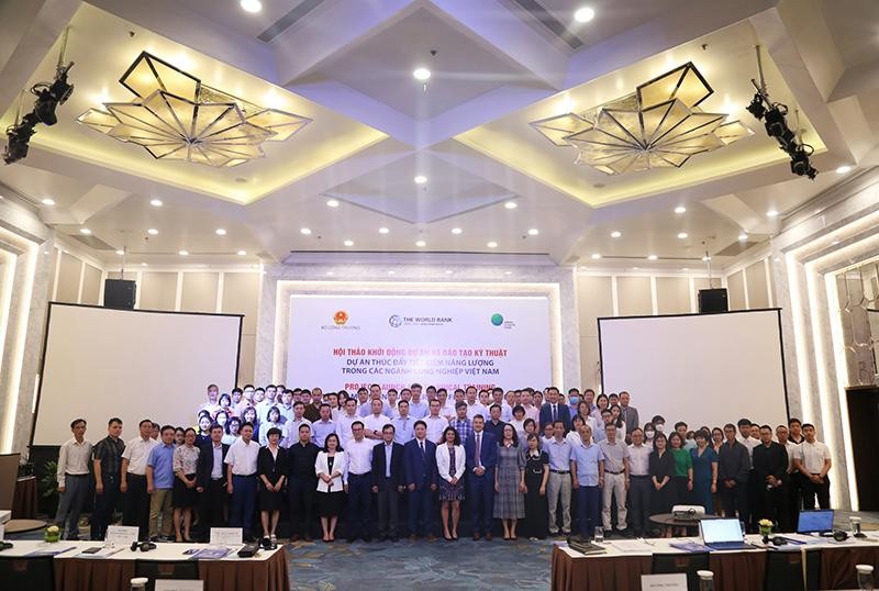 Toàn cảnh hội thảo "Dự án Thúc đẩy tiết kiệm năng lượng trong các ngành công nghiệp Việt Nam - Dự án VSUEE”.