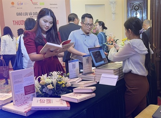 Ra mắt cuốn sách đầu tiên về thương hiệu quốc gia Việt Nam