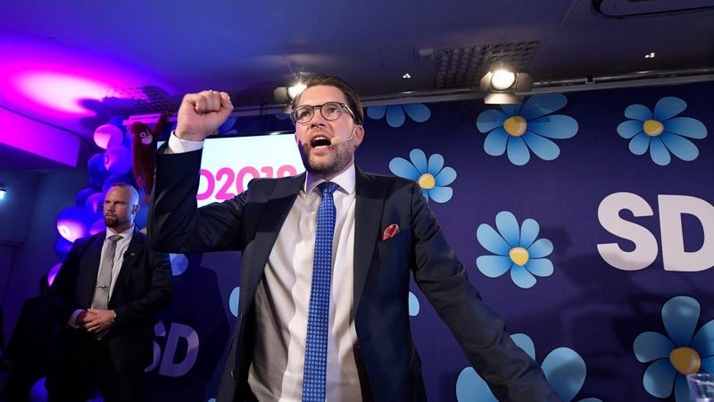 Lãnh đạo đảng SD tuyên bố chính sách di cư nên được quyết định ở Thụy Điển - không phải bởi các quan chức ở Brussels. Ảnh: EPA