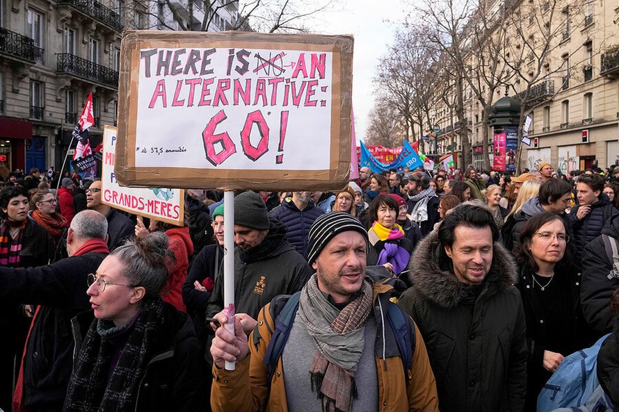 Pháp: Cải cách hưu trí gia tăng làn sóng biểu tình, bạo động
