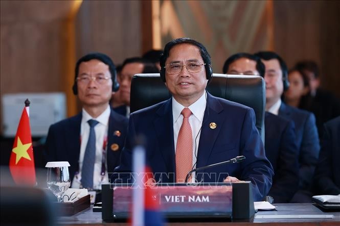 Thủ tướng Phạm Minh Chính phát biểu tại Phiên toàn thể Hội nghị Cấp cao ASEAN lần thứ 42. Ảnh: Dương Giang