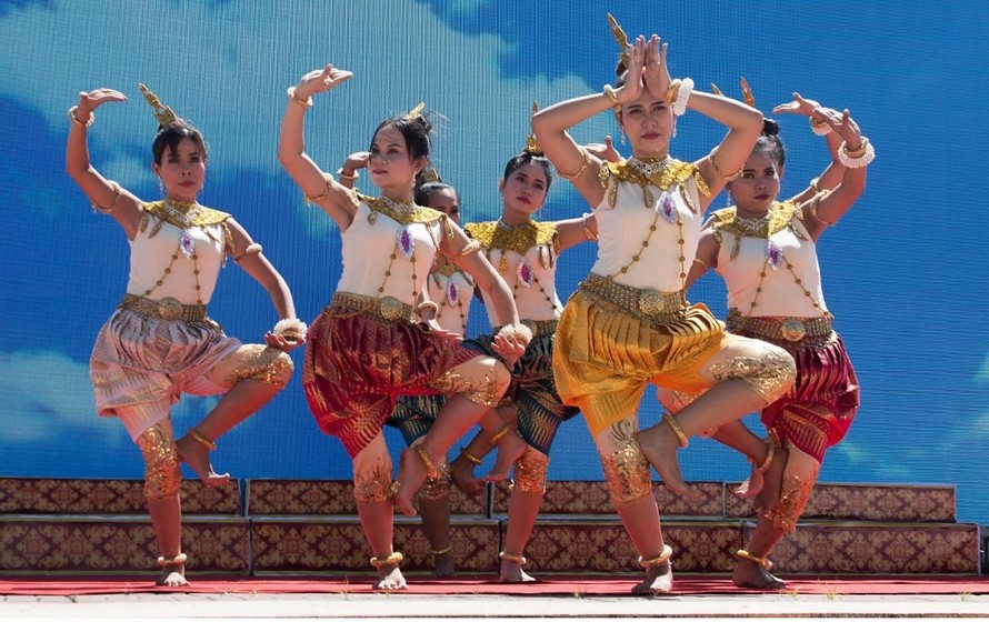 Phát triển múa truyền thống Nam Bộ thành sản phẩm du lịch thu hút