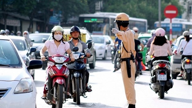 Hà Nội: Huy động người dân tham gia phản ánh vi phạm trật tự, an toàn giao thông