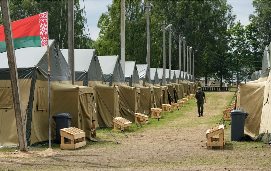 Doanh trại Belarus gần làng Tsel, cách thủ đô Minsk khoảng 90km về phía đông nam, ngày 7/7/2023 Ảnh: AP