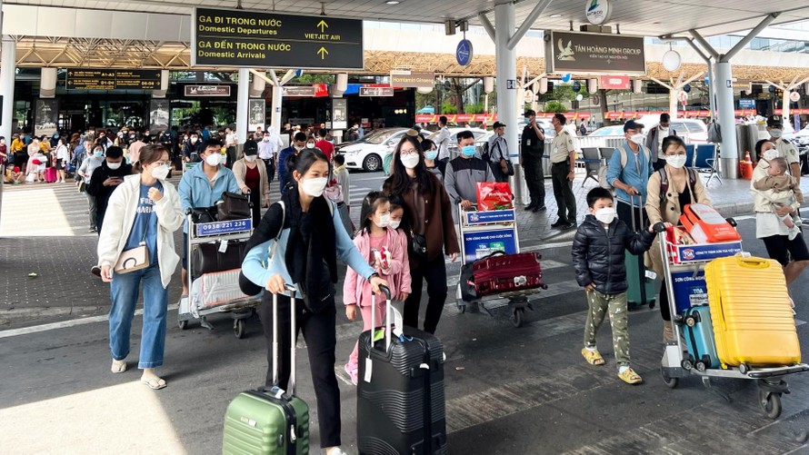 Điều chỉnh khai thác bay do ảnh hưởng mưa dông tại sân bay Tân Sơn Nhất
