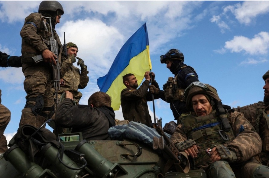 Ukraine: Tổng thống và các tướng lĩnh hàng đầu đánh giá tình hình mặt trận năm 2024