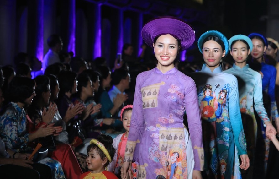 Đầu tư trọng tâm, đưa giá trị văn hóa Việt ra thế giới