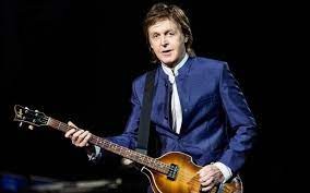 Cây guitar bass trứ danh của Paul McCartney trở về sau 51 năm lưu lạc