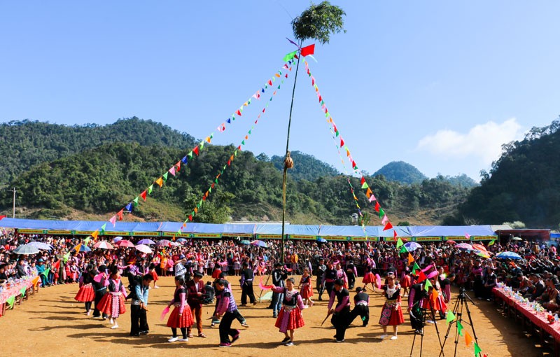 Lễ hội Gầu Tào thu hút người dân ở tỉnh biên giới Lai Châu