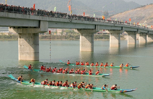 Phát huy giá trị Lễ hội đua thuyền vùng lòng hồ thủy điện Sơn La