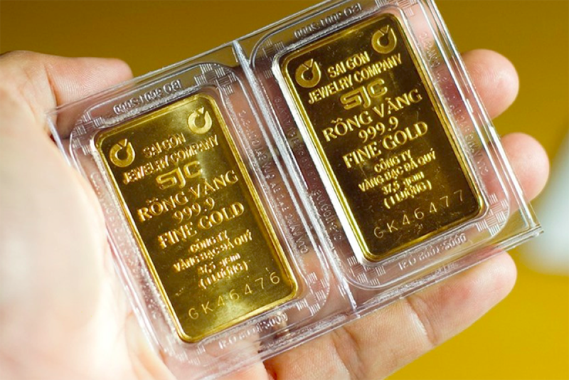 Giá vàng nhẫn tăng vọt, vàng SJC đảo chiều giảm liên tục