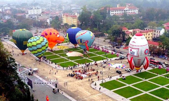 Tổ chức Lễ hội ánh sáng khinh khí cầu quốc tế tại Tuyên Quang