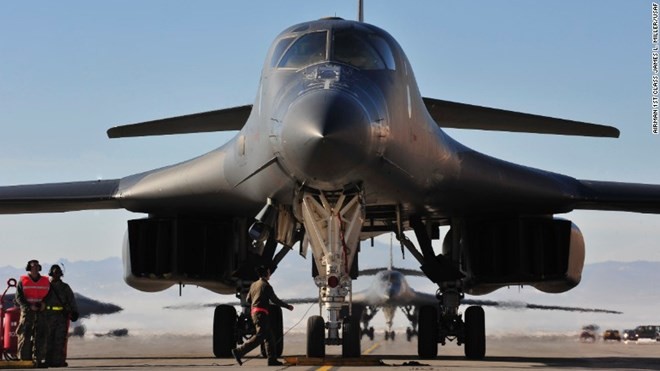 Máy bay ném bom chiến lược siêu thanh B-1 Lancer của Mỹ. (Nguồn: CNN)