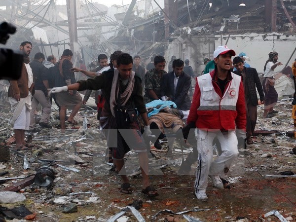 Liên minh Saudi Arabia không kích nhầm đám tang, hơn 140 người chết