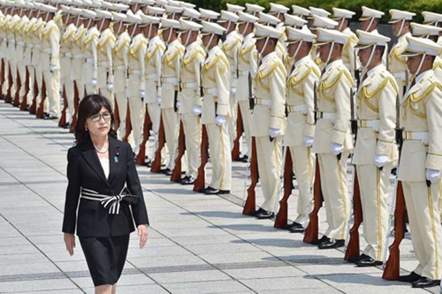 Bộ trưởng Quốc phòng Nhật Bản gửi lời nhắn kiên quyết đến Trung Quốc. Ảnh: AFP
