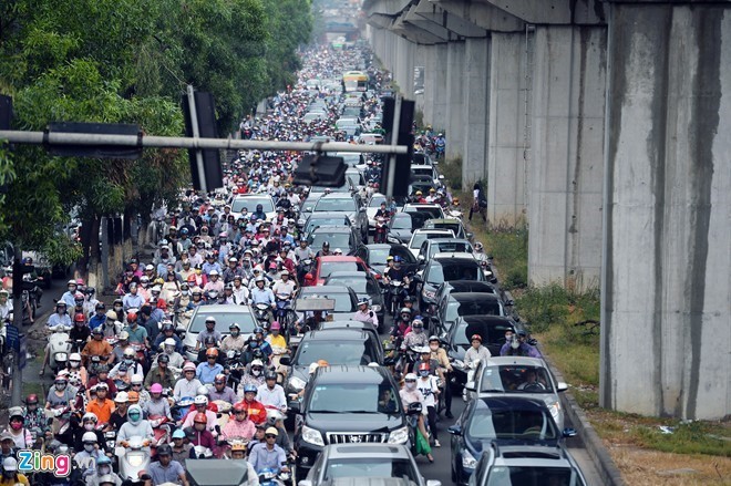 Sở Giao thông vận tải Hà Nội đề xuất cấm xe máy ngoại tỉnh vào Hà Nội năm 2021. Ảnh: Hoàng Hà
